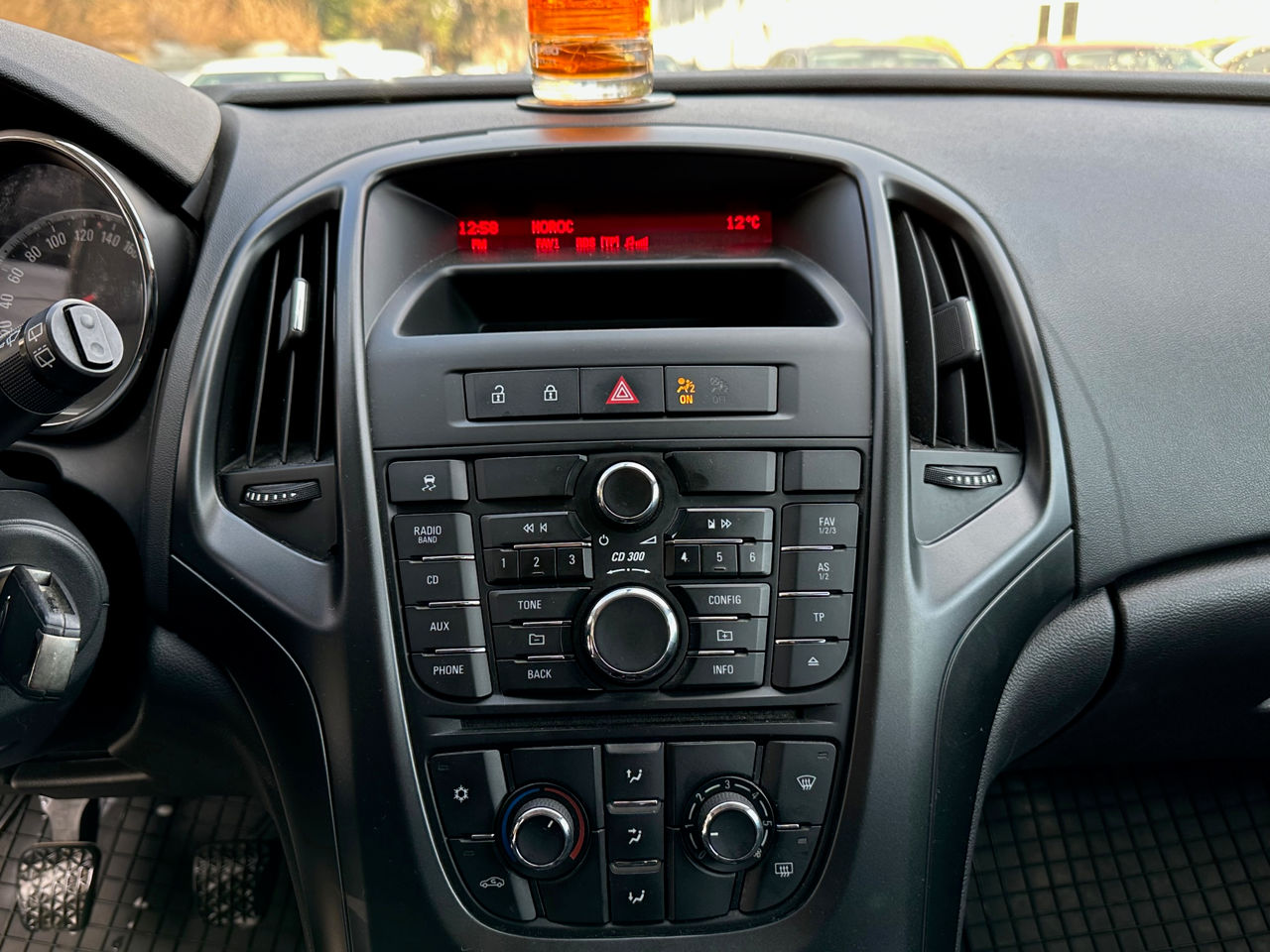 Opel Astra foto 11