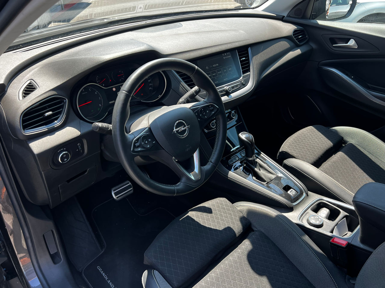 Opel Grandland X foto 10