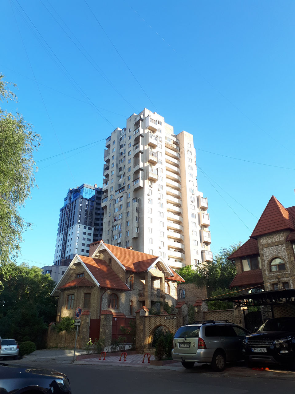 Apartament cu 5 camere sau mai multe, 80 m², Centru, Chișinău foto 2