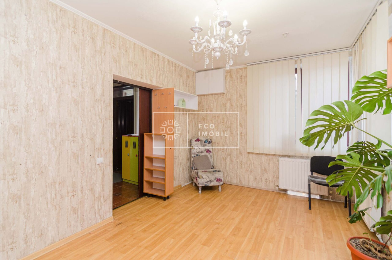 Vânzare, oficiu, Centru, str. București, 160 m.p., 320000€ foto 7