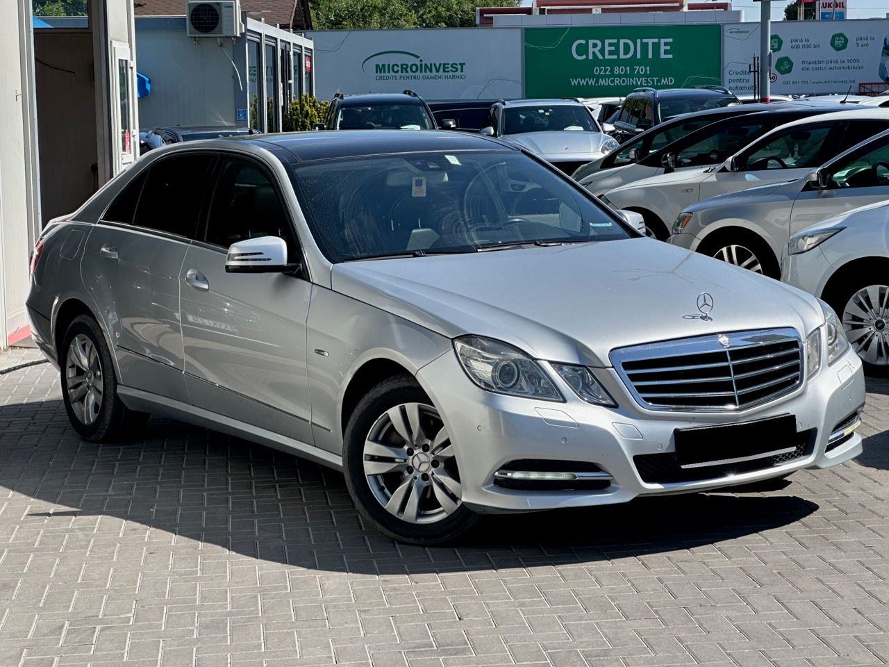 Mercedes E-Class foto 0