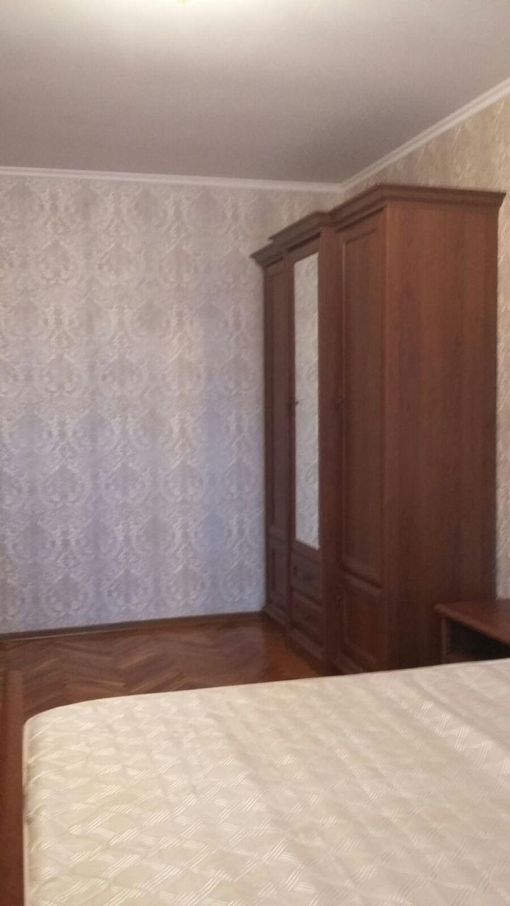 Centru, A.Șciusev