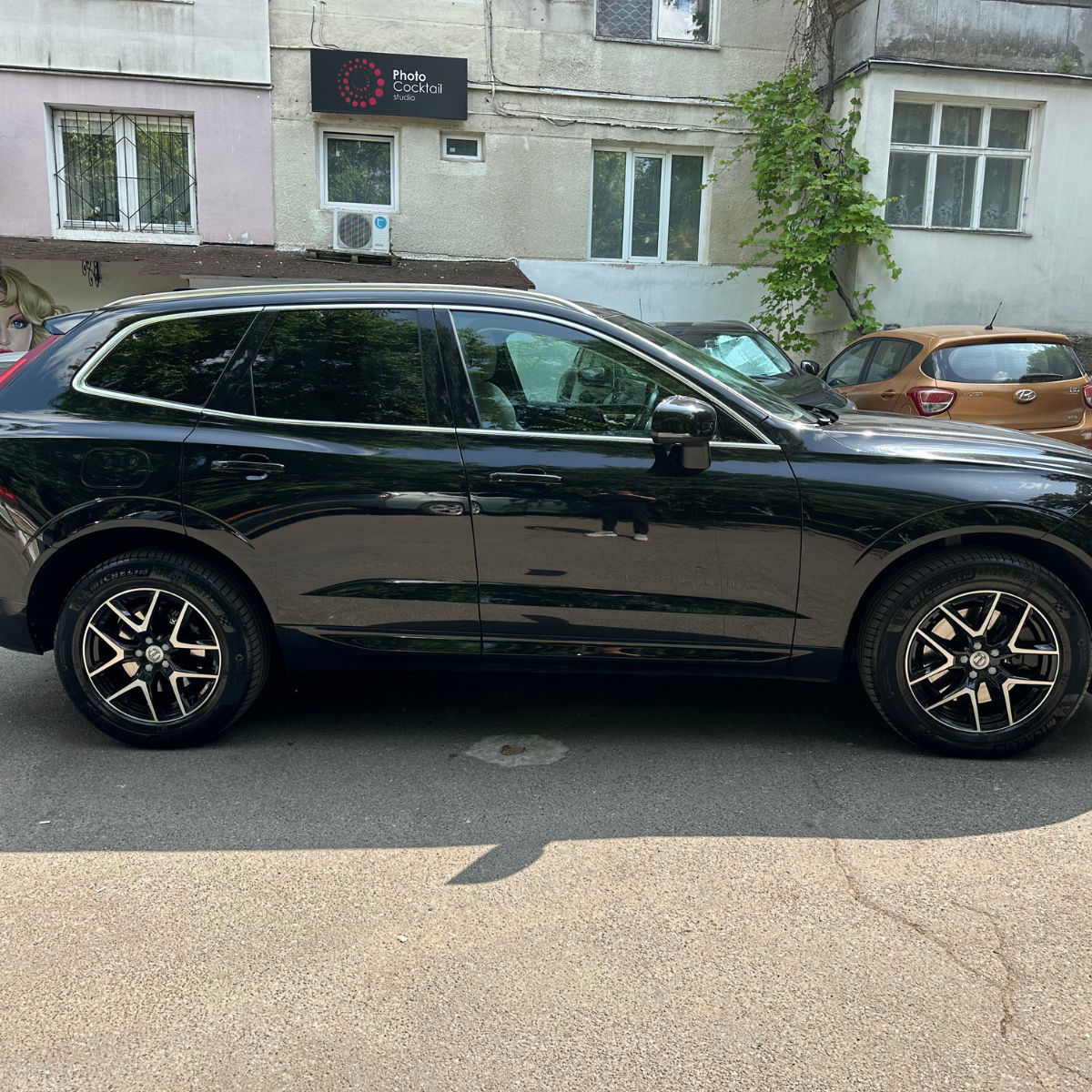 Volvo XC60 фото 1