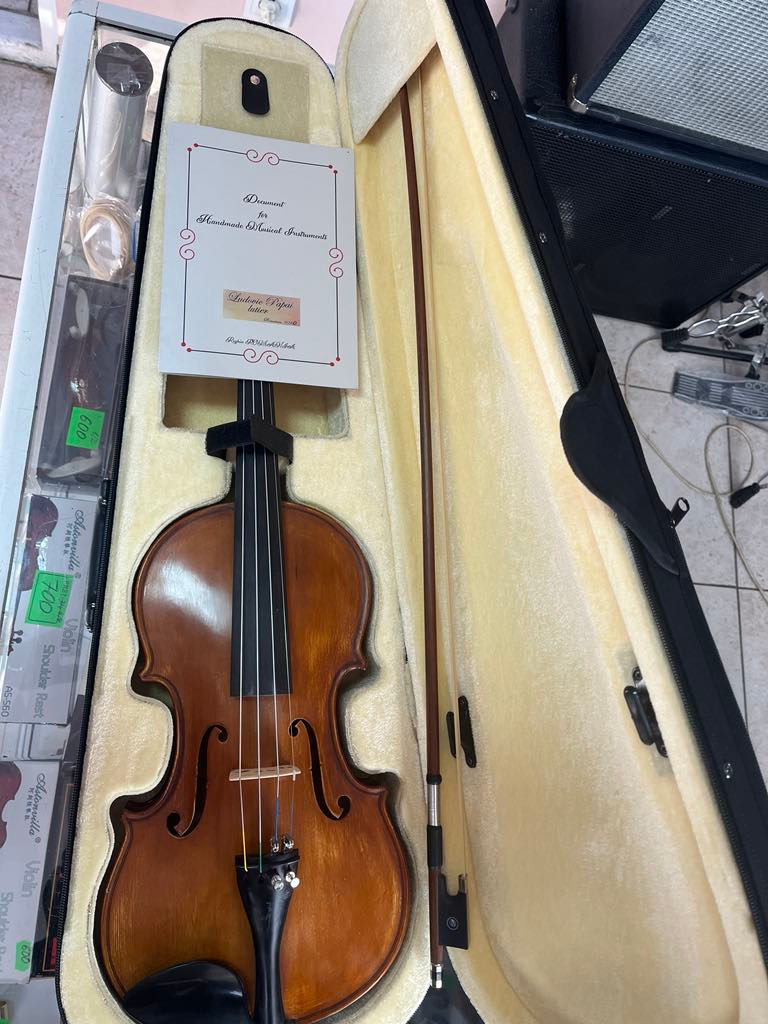 Viori si arcusuri de mester 4/4 Мастеровые скрипки и смычки прямые поставки по лучшей цене foto 7