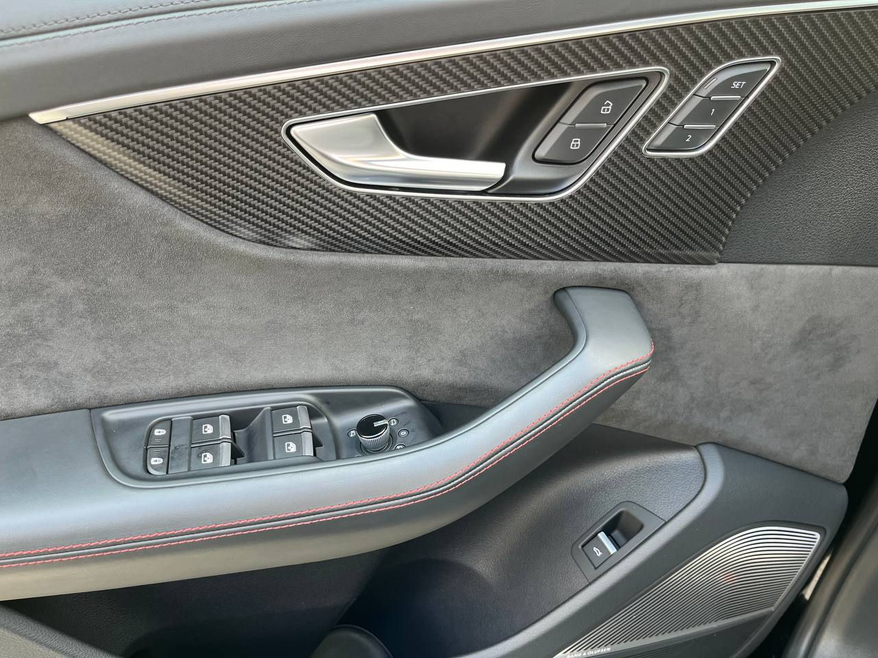 Audi Q8 foto 6