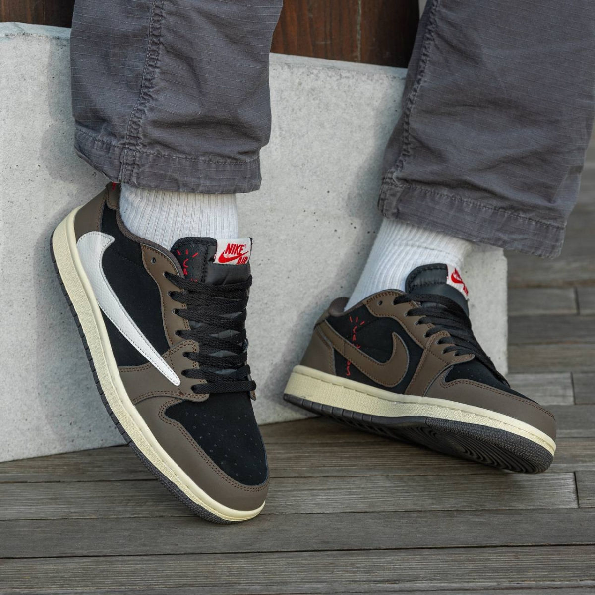 Nike Air Jordan 1 Retro  Low x Travis Scott Unisex foto 7