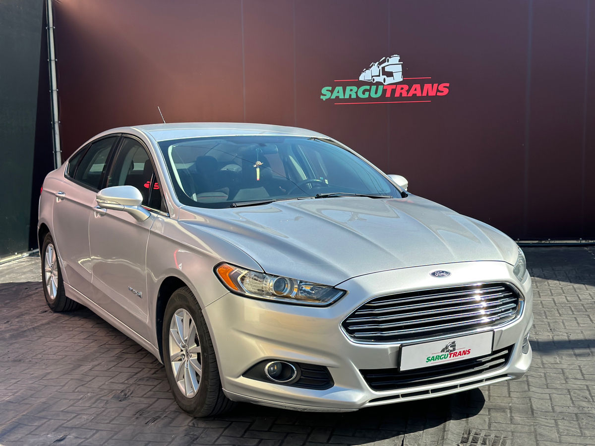 Ford Fusion foto 2