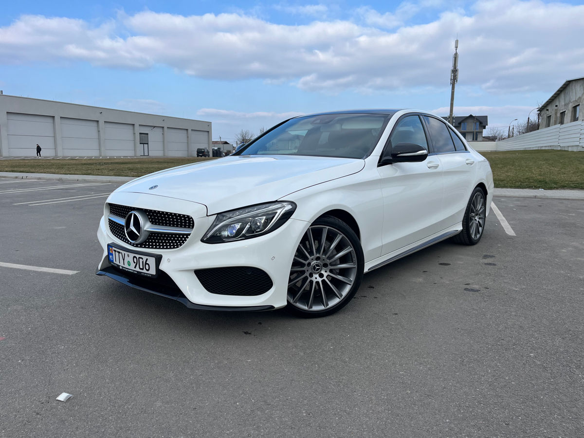 Mercedes C-Class foto 1