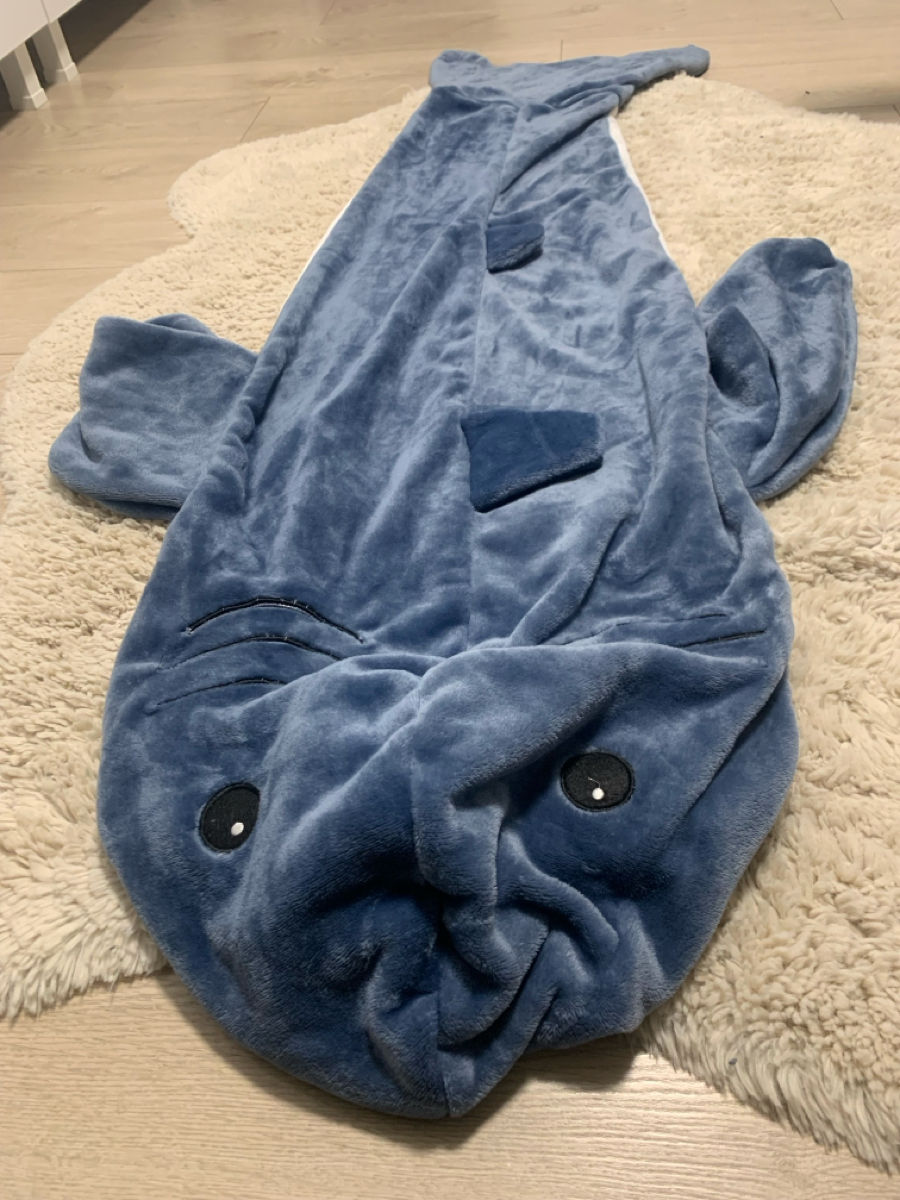 Vând o pijama rechin pentru copii foto 0