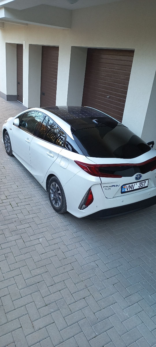 Toyota Prius Prime foto 1