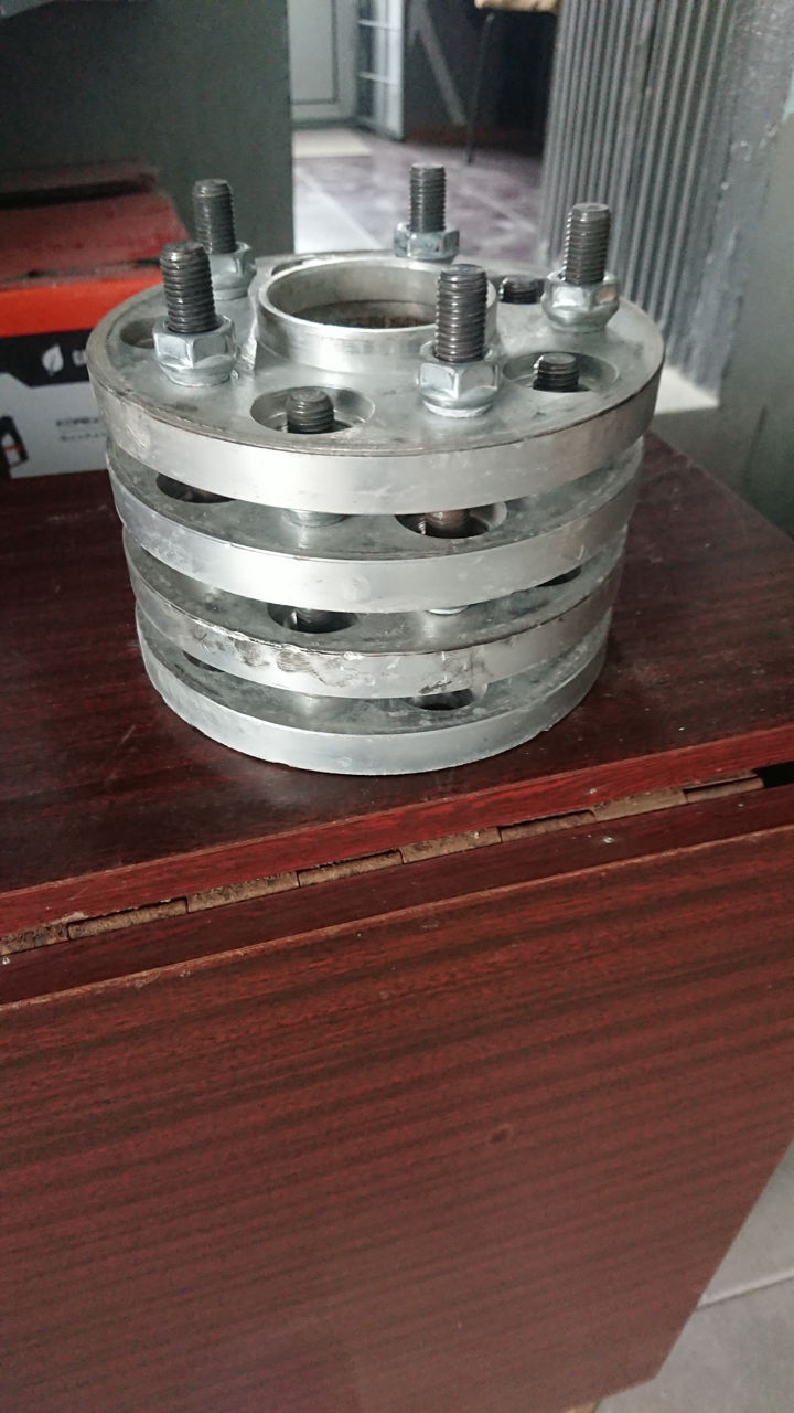 Проставочные шайбы 5x114.3 67.1 mazda kia toyotA