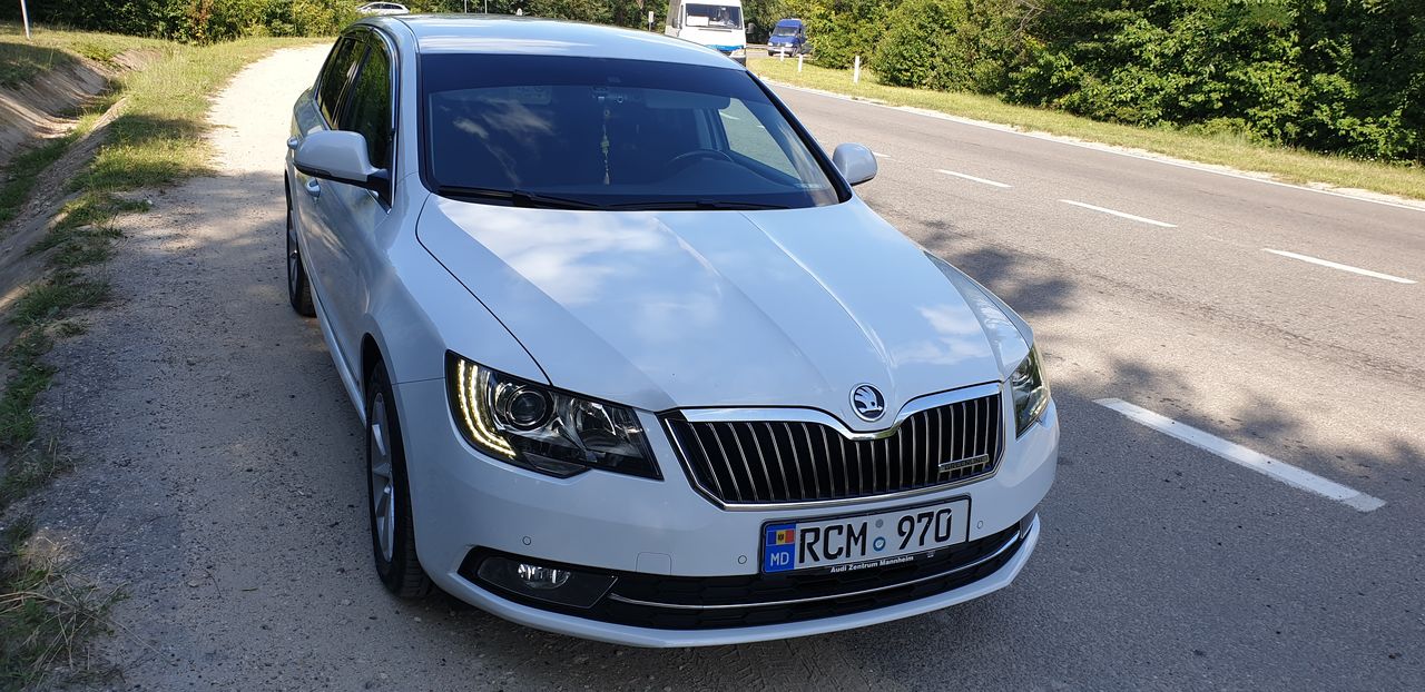 Chirie auto.  Прокат авто.  Лучшее из лучших. 24/24. Livrarea prin Chisinau.  Aeroport. foto 3