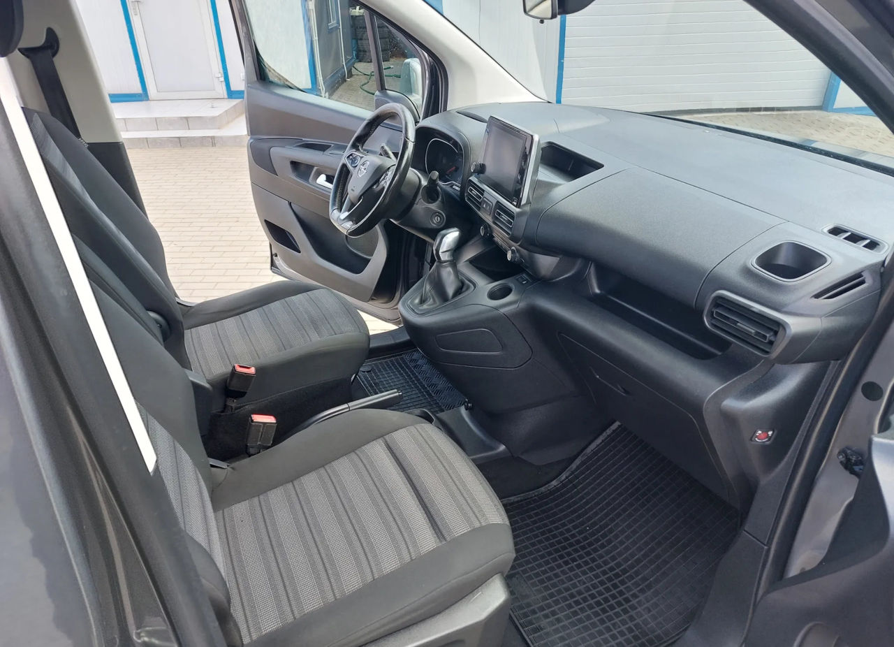 Opel Combo фото 11