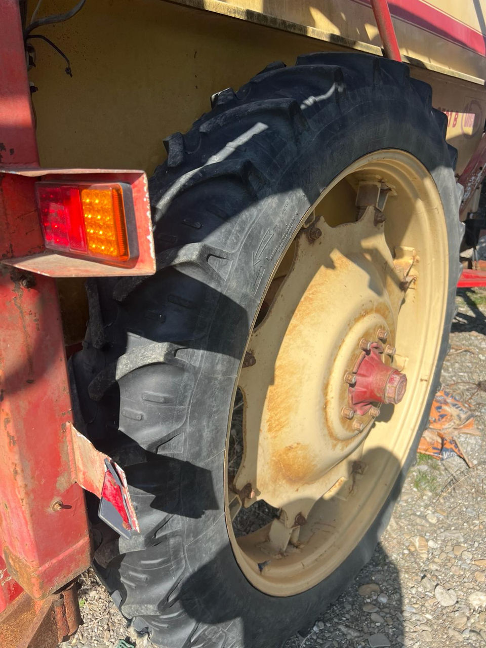Erbicidator Vicon LS 3501B – 3000 L , Latime 28 m foto 5