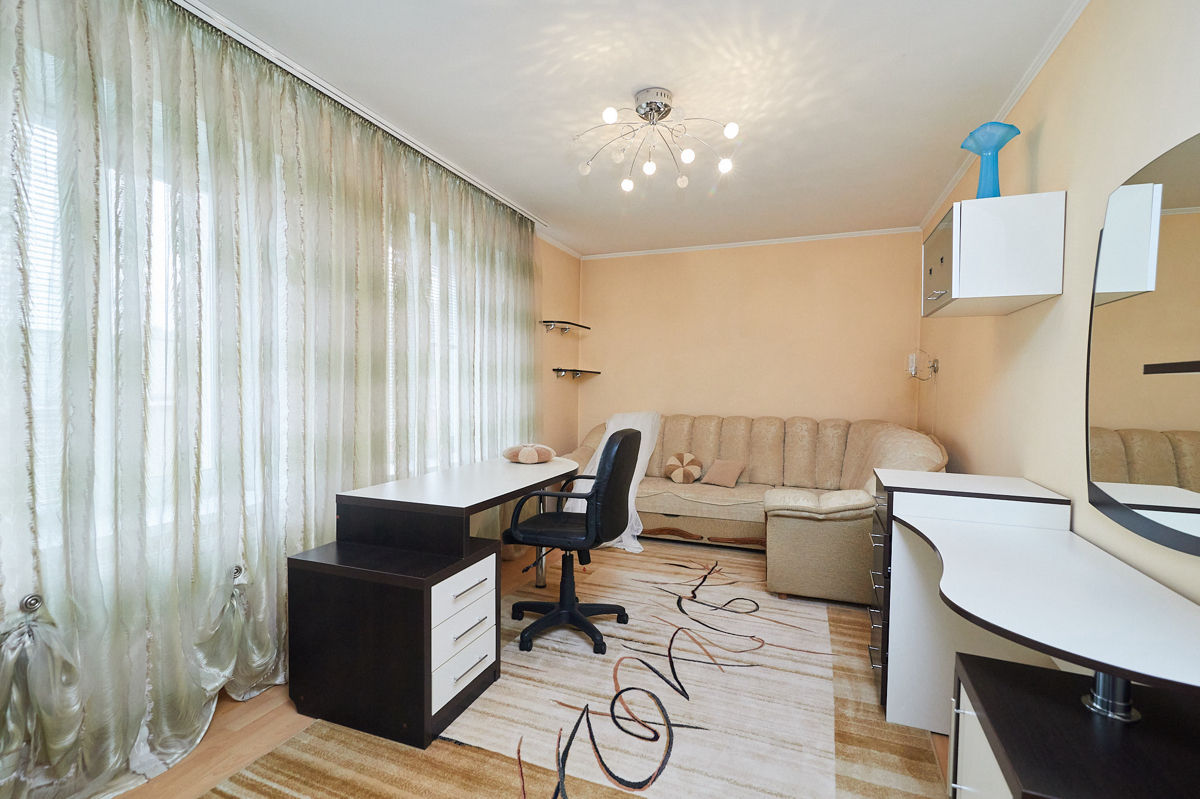 Apartament cu 5 camere sau mai multe, 155 m², Centru, Chișinău foto 2