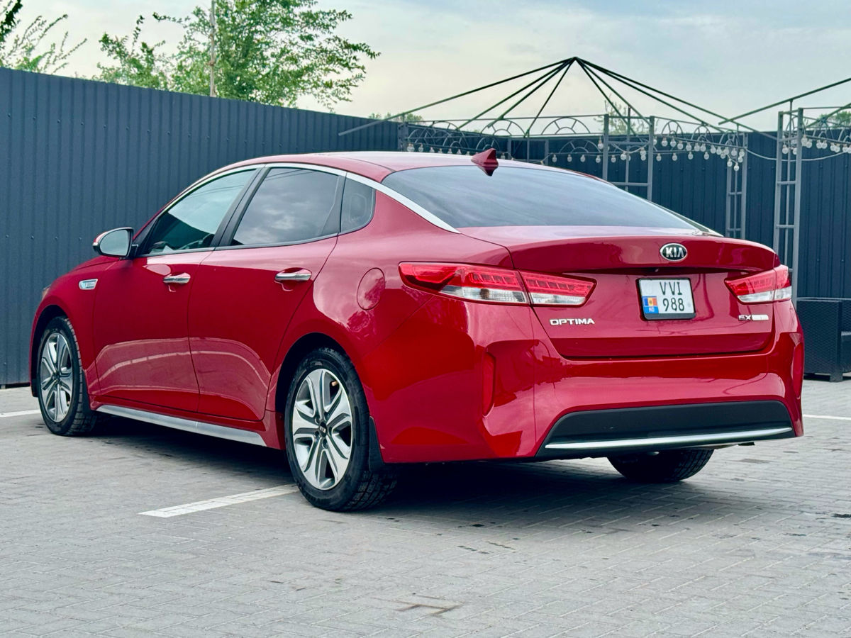 KIA Optima фото 1