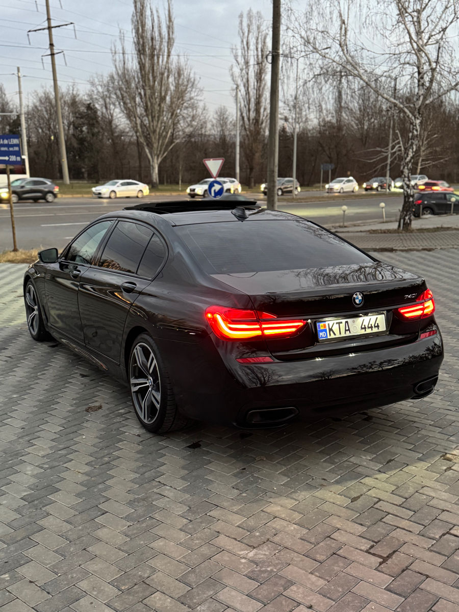 BMW 7 Series foto 3