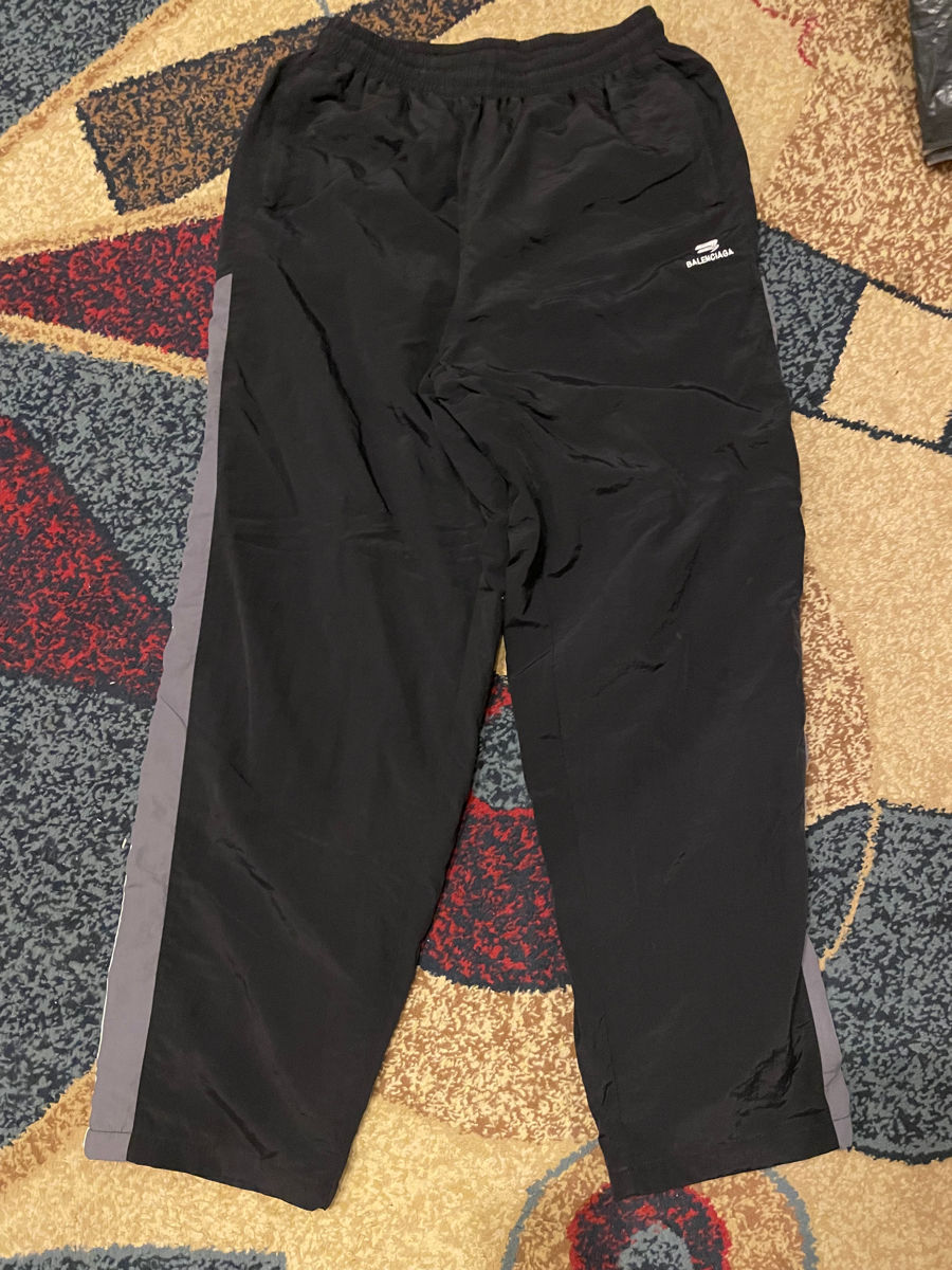 Balenciaga pants foto 0