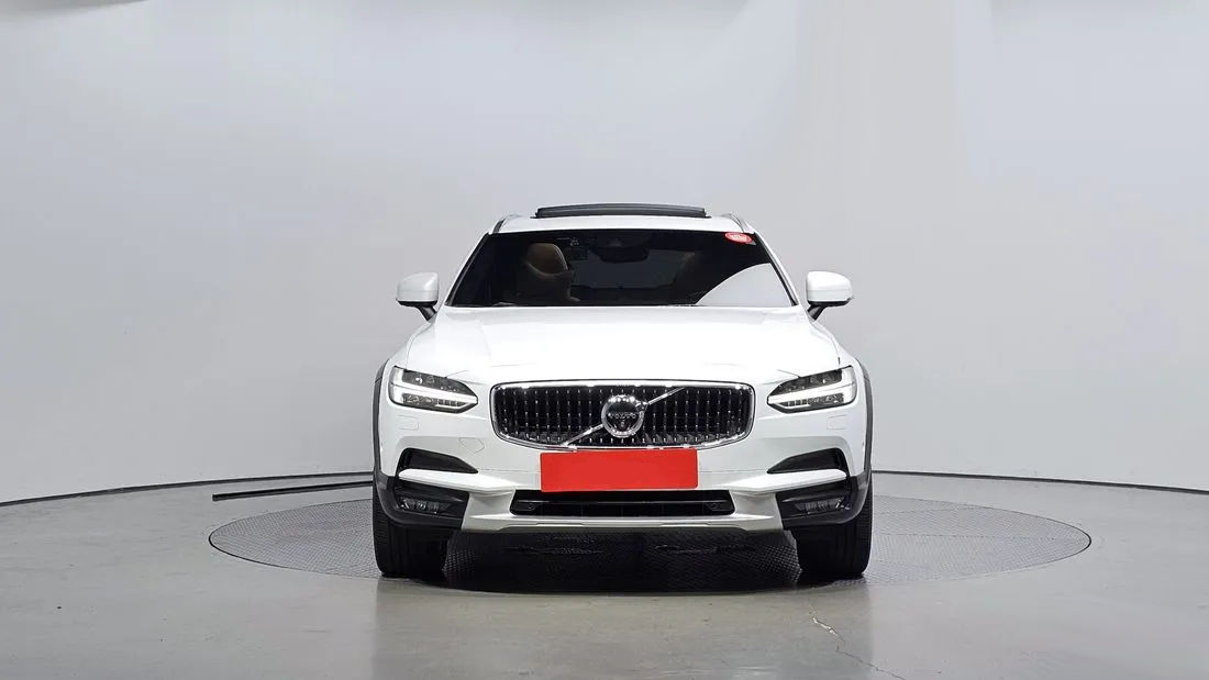 Volvo V90 Cross Country foto 2