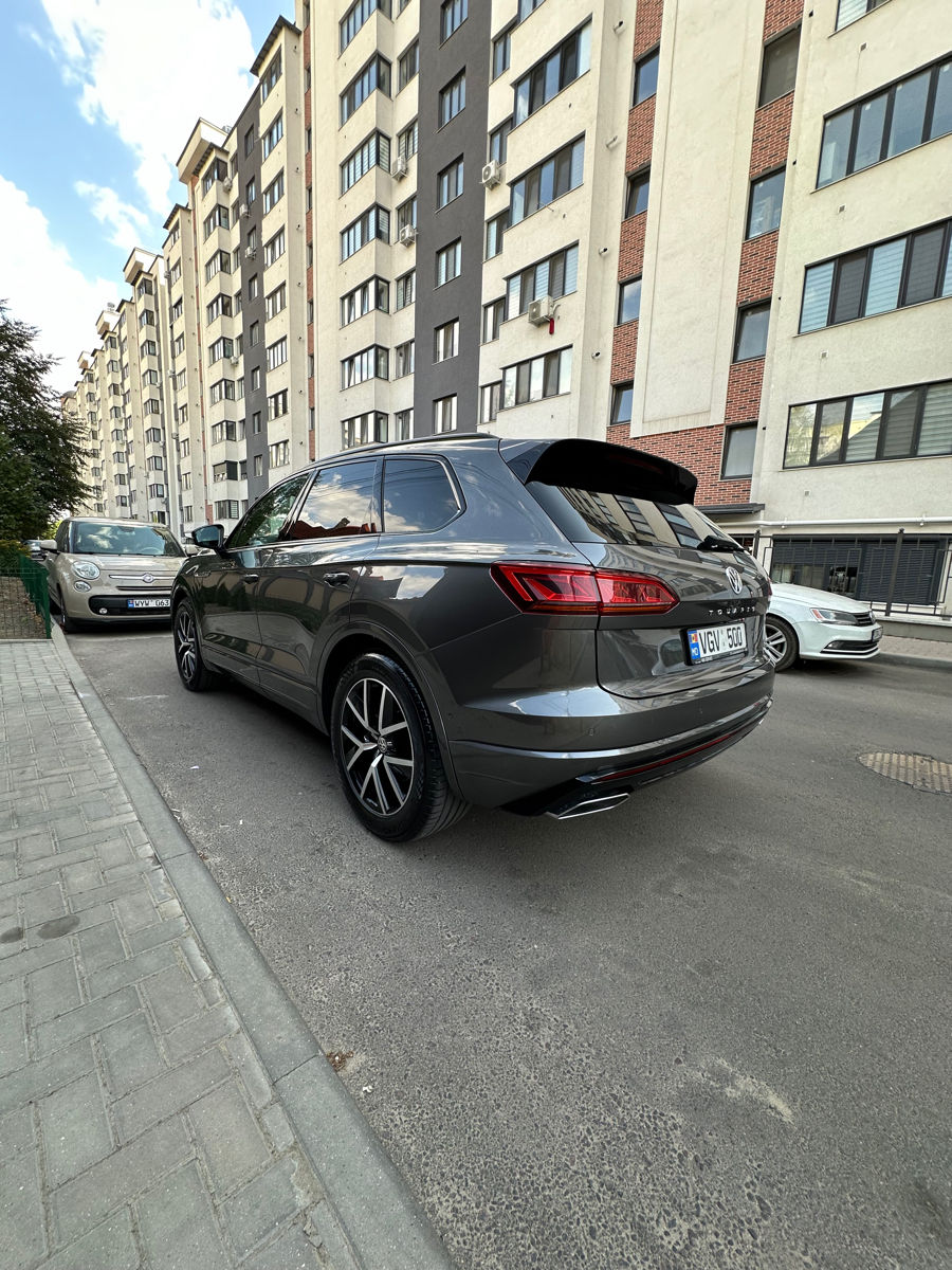 Volkswagen Touareg foto 7