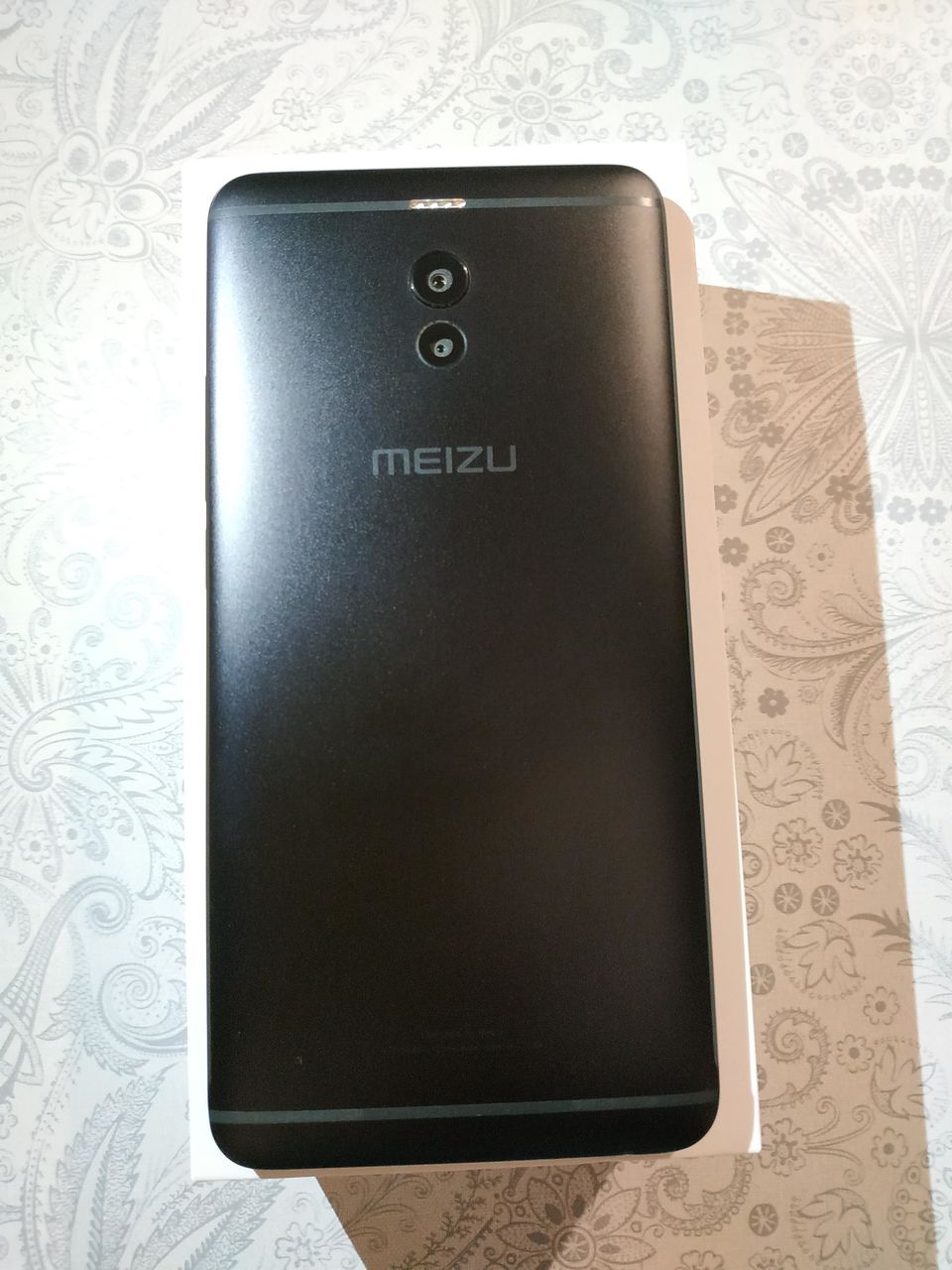 Meizu M6 Note.