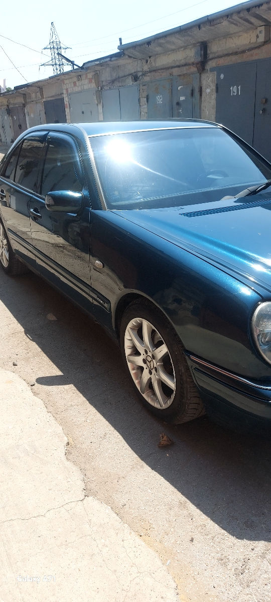 Mercedes E-Class foto 5