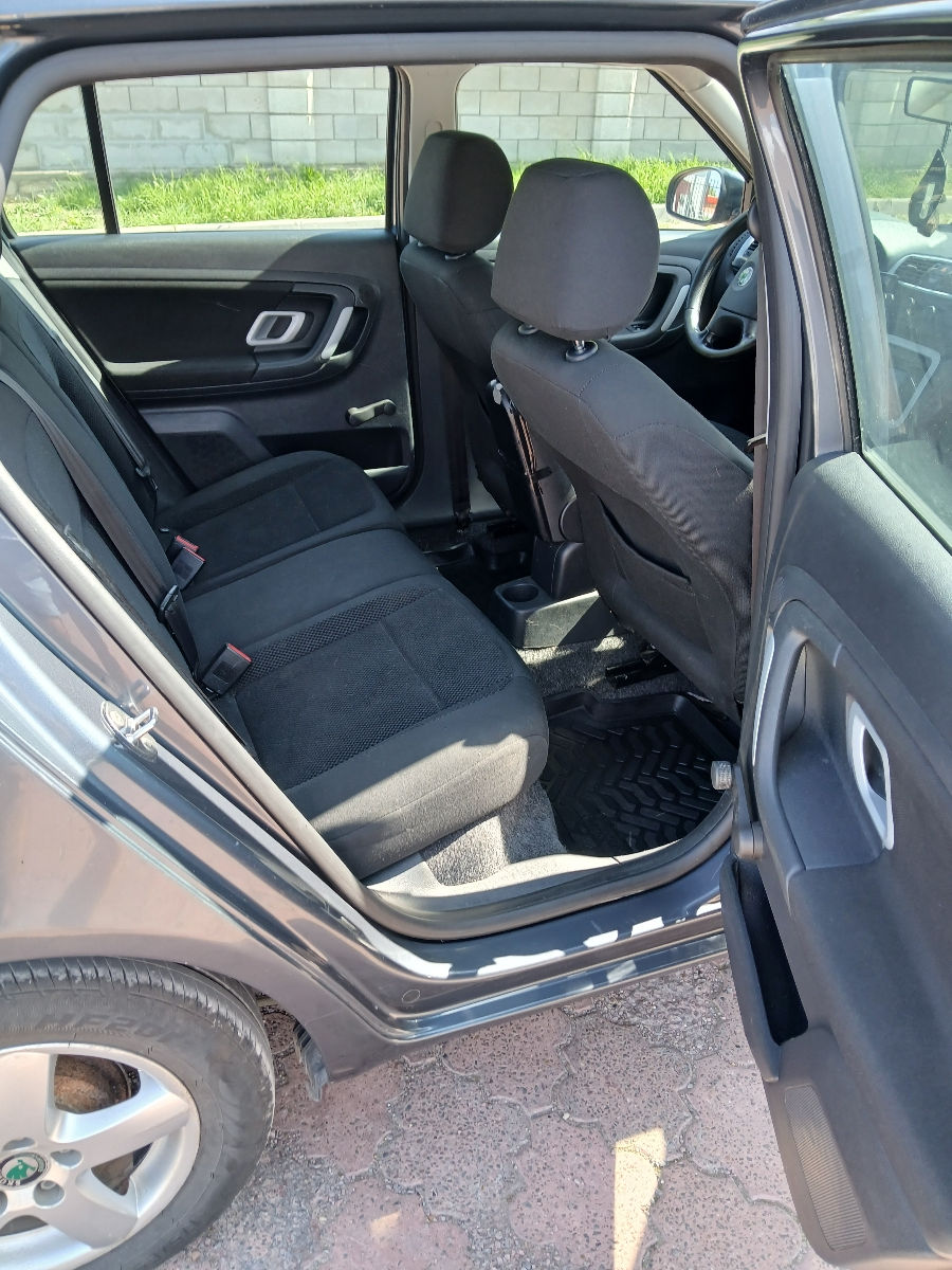 Skoda Fabia фото 8