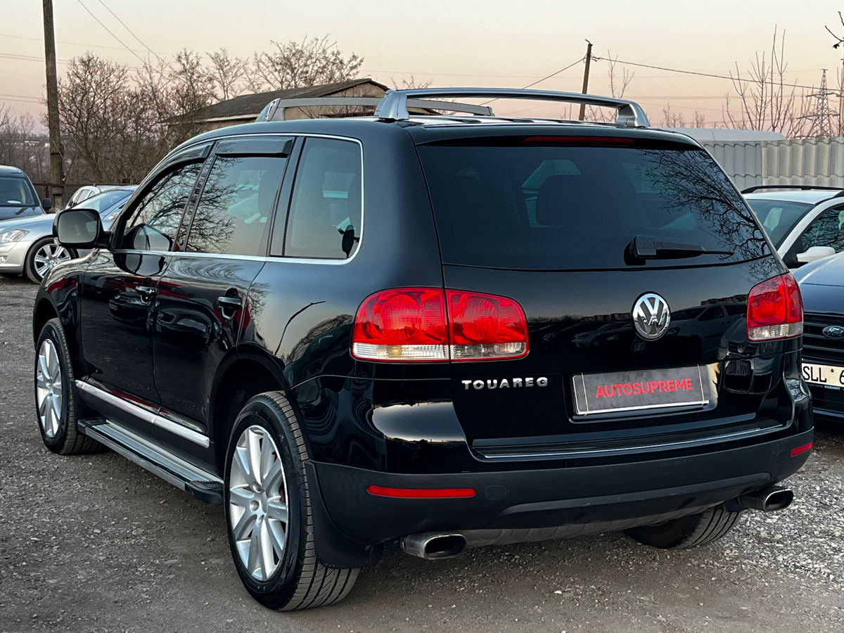 Volkswagen Touareg foto 3