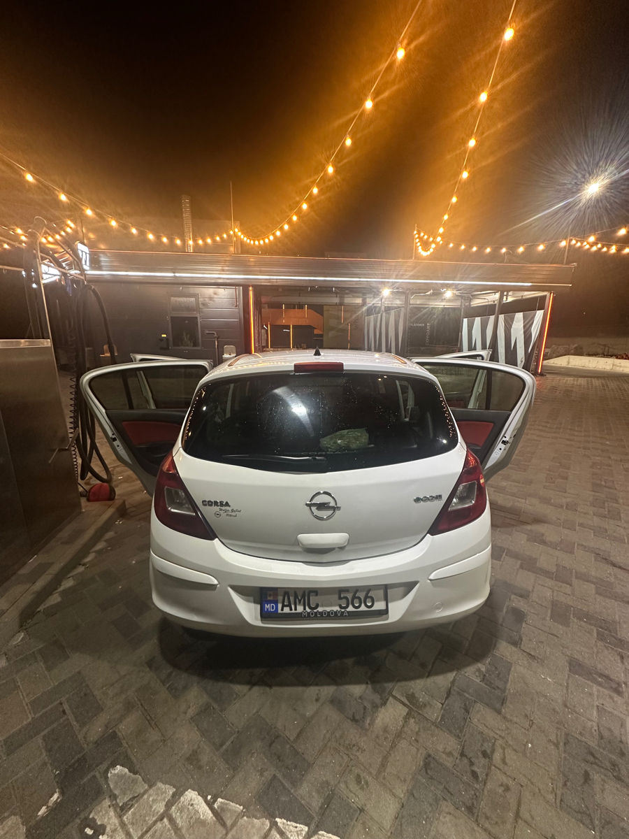 Opel Corsa фото 2