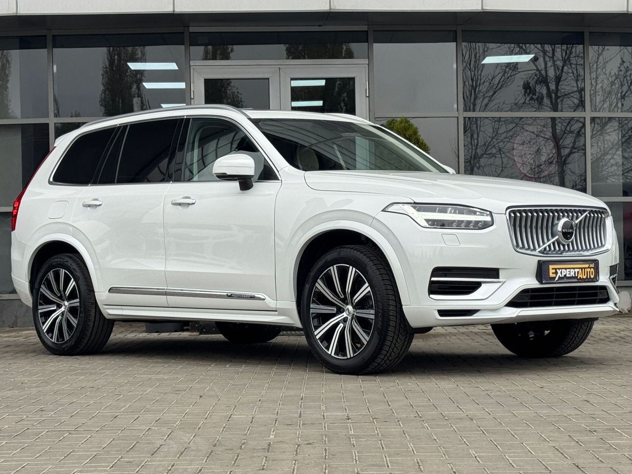 Volvo XC90 — фото 3