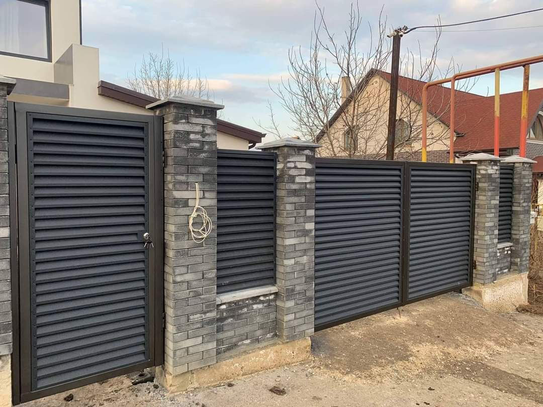 Porti din jaluzele metalice si de tip rancho/ ворота жалюзи, ранчо foto 6