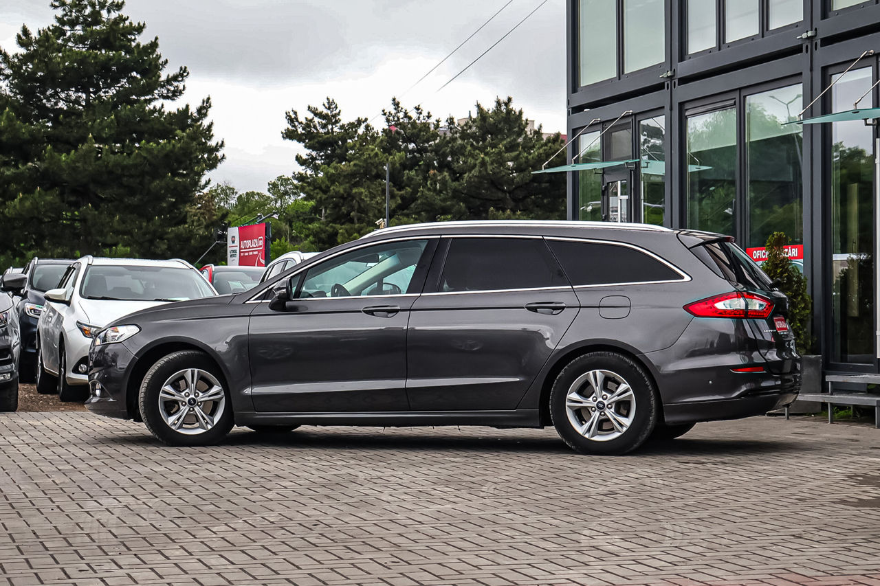 Ford Mondeo фото 1