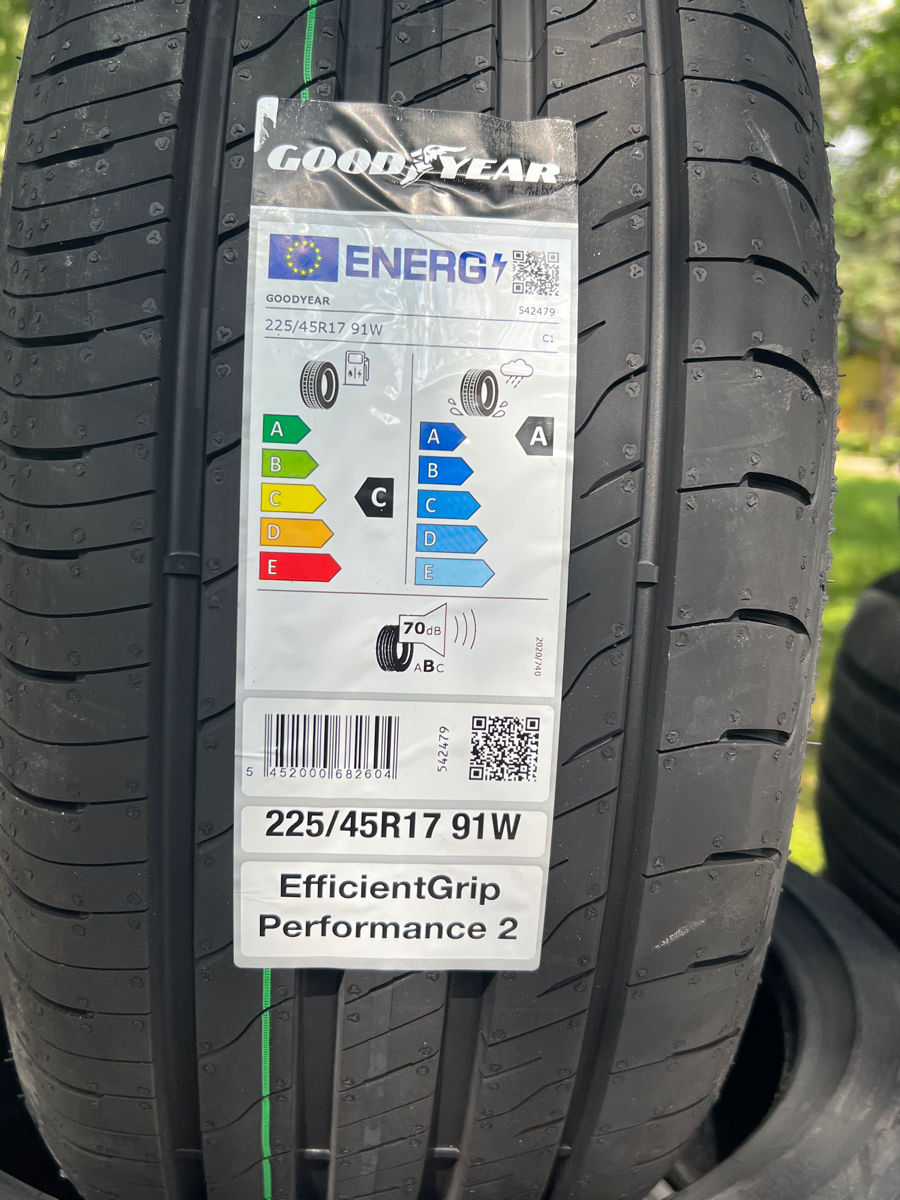 225/45 R17 Goodyear EfficientGrip Performance 2/ Доставка, livrare toata Moldova foto 1