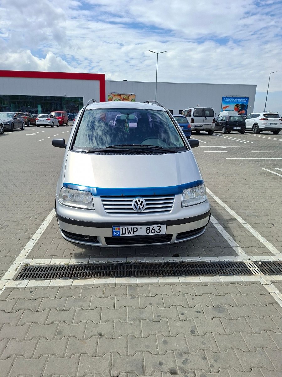 Volkswagen Sharan foto 1