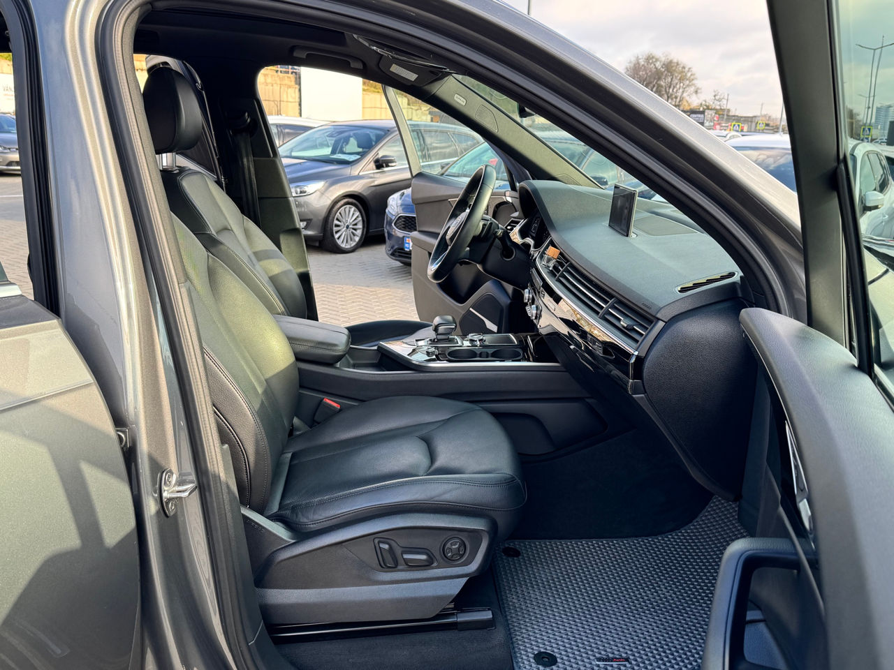 Audi Q7 foto 17