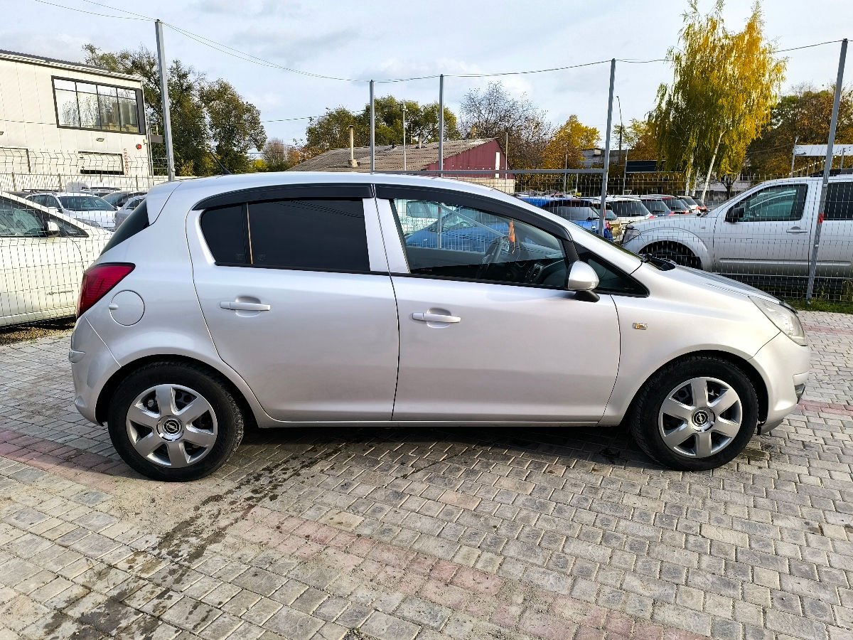 Opel Corsa foto 7