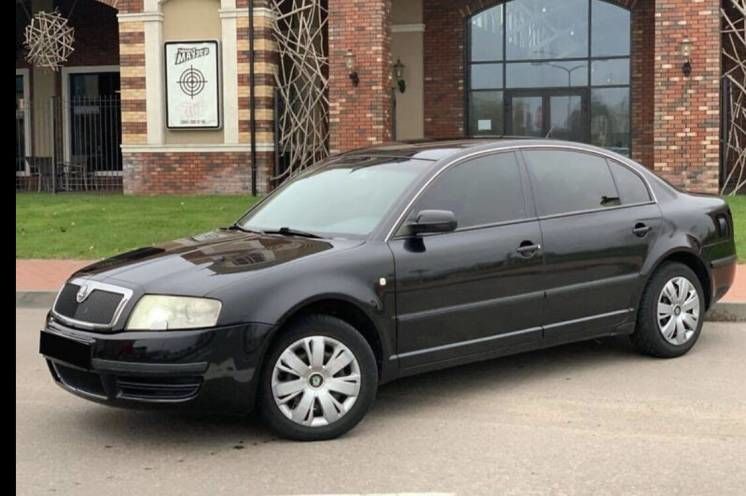 Skoda Superb foto 0