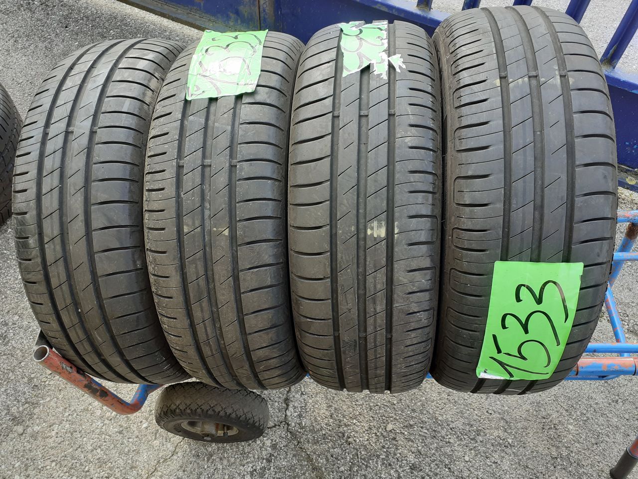 195 65 R15 Goodyear efficientGrip