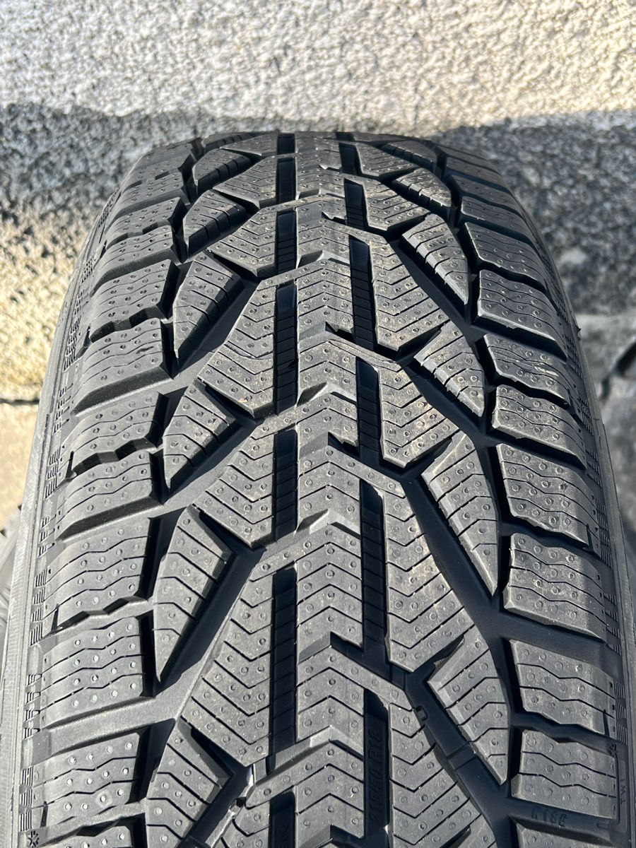 215/50 R18 Riken Snow (Michelin Group)/ Доставка, livrare toata Moldova foto 2