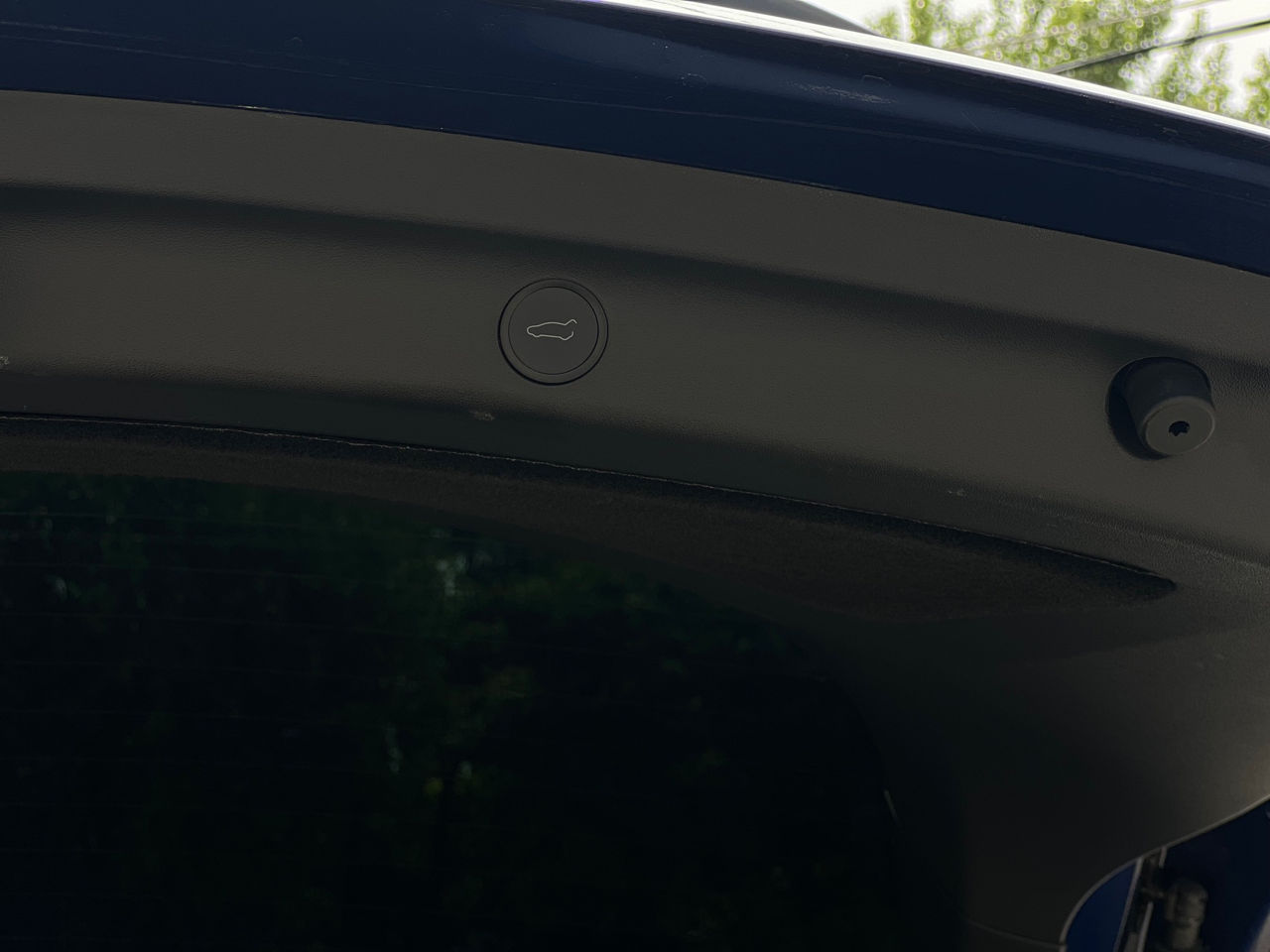 Tesla Model Y foto 17