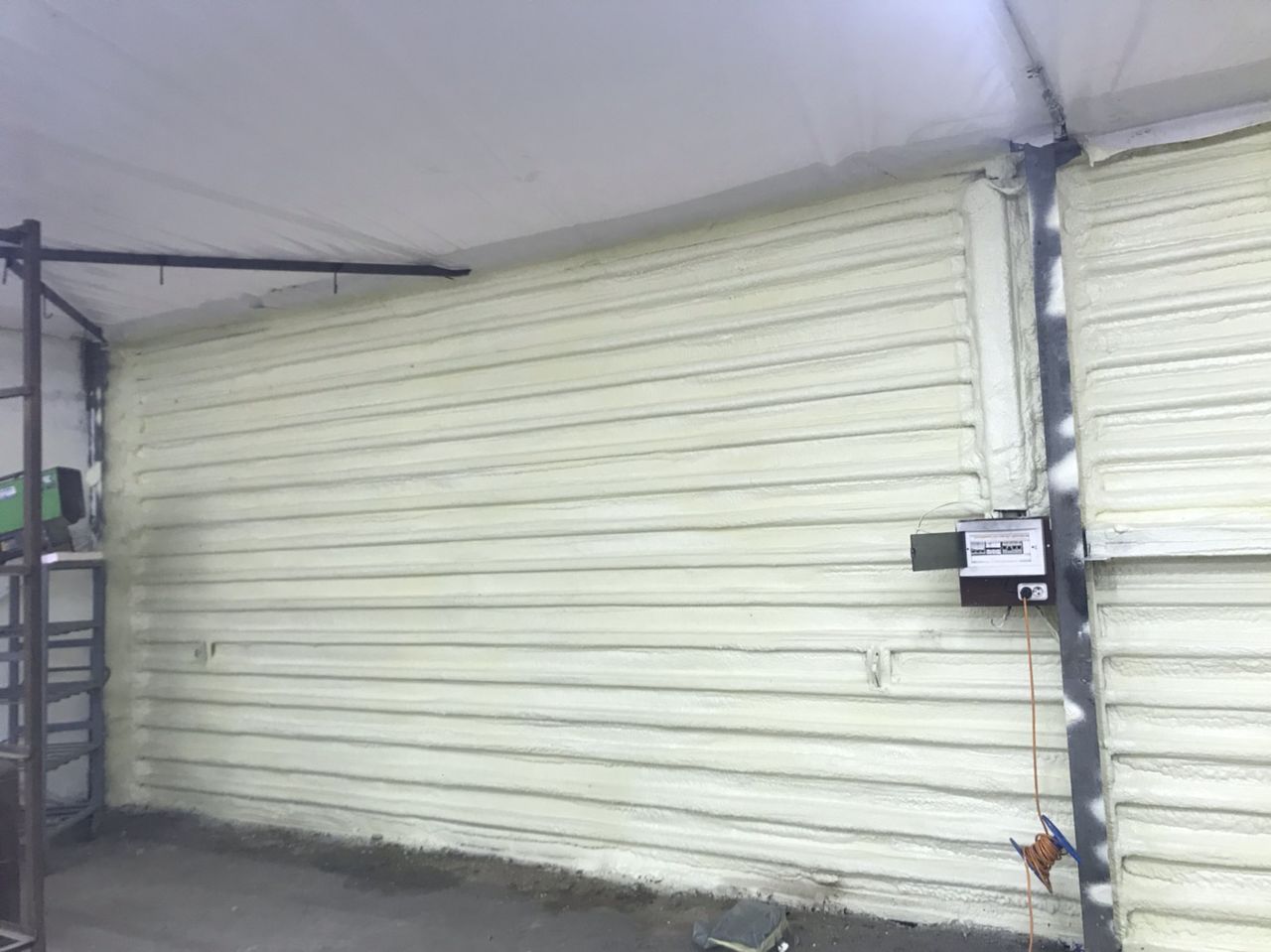 Spuma poliuretanica termoizolare si hidroizolare фото 4