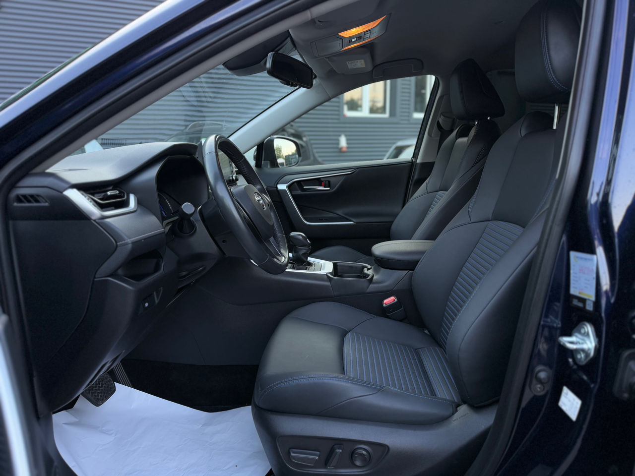 Toyota Rav 4 фото 4