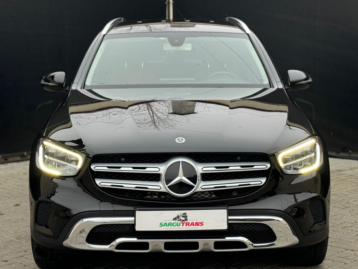 Mercedes GLC foto 2