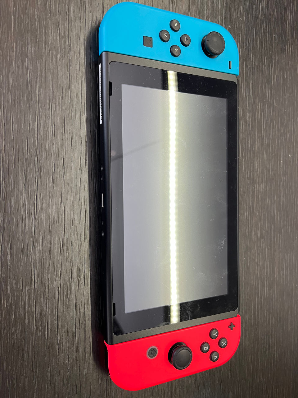 Продам Nintendo switch с аккаунтом , картриджем и картой памяти