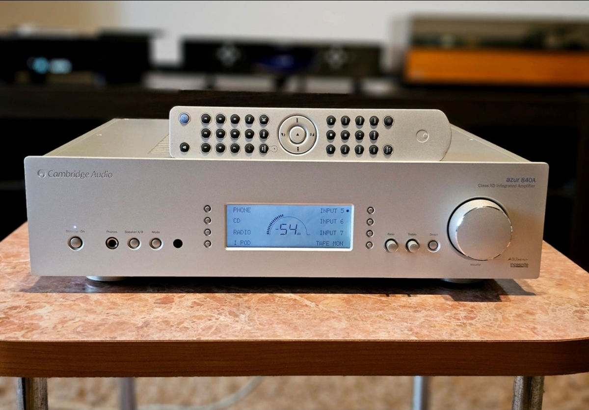 Cambridge audio Azur 840A V2.0 Class XD фото 0