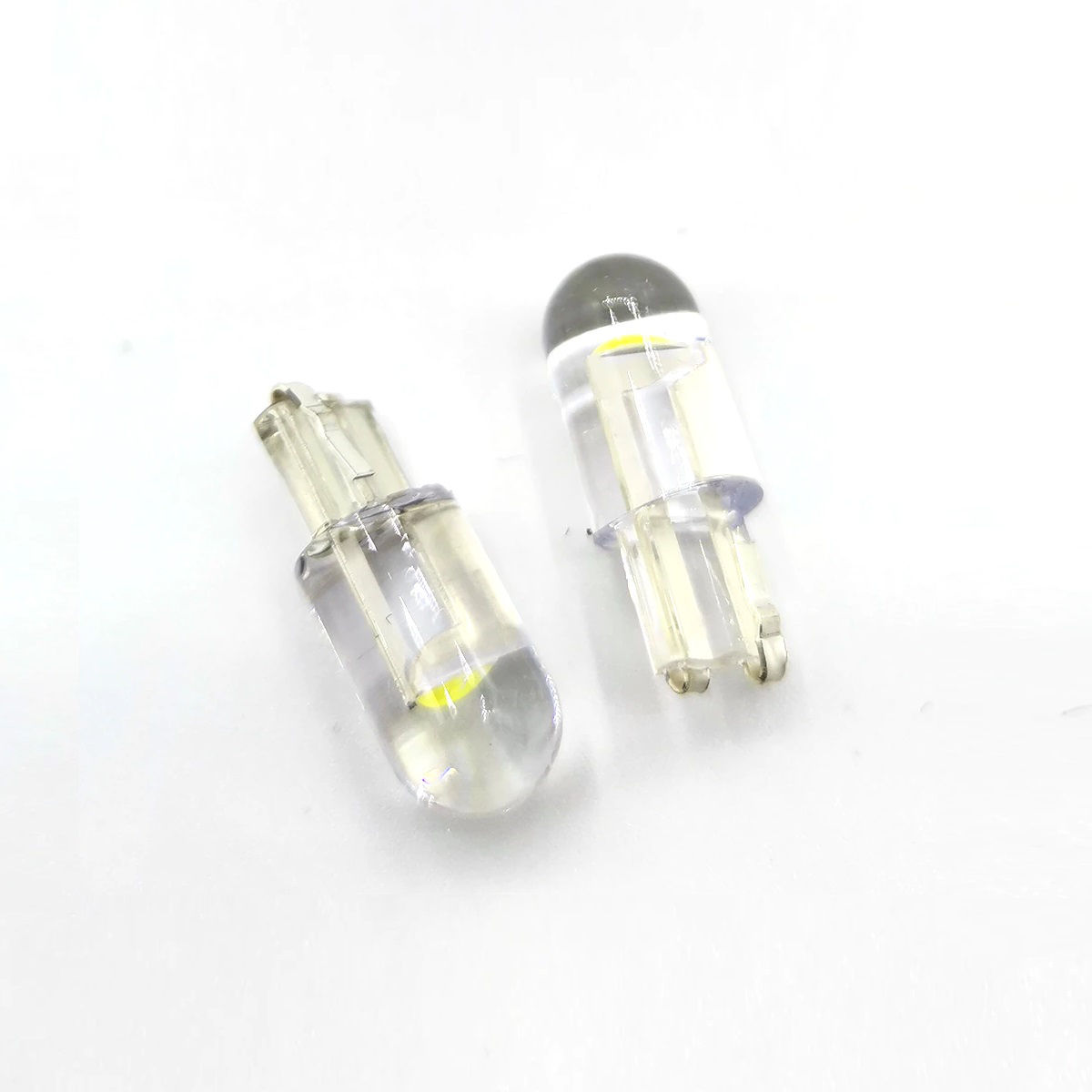 Светодиодная автомобильная лампа LED W5W T10 WY5W