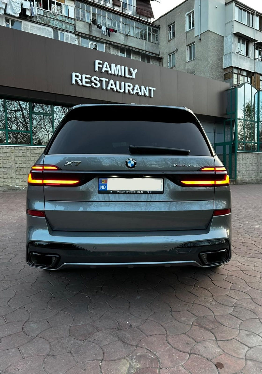 BMW X7 foto 1