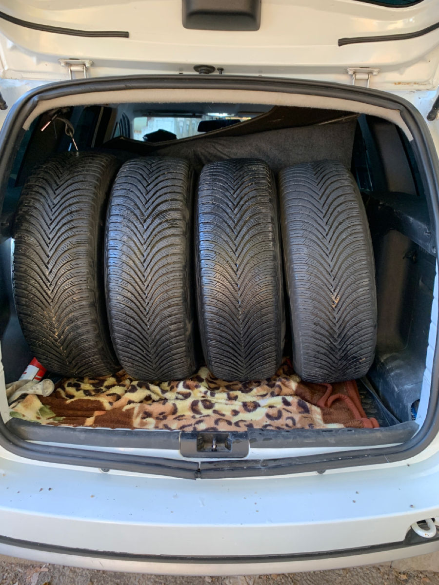 Vând anvelope MICHELIN