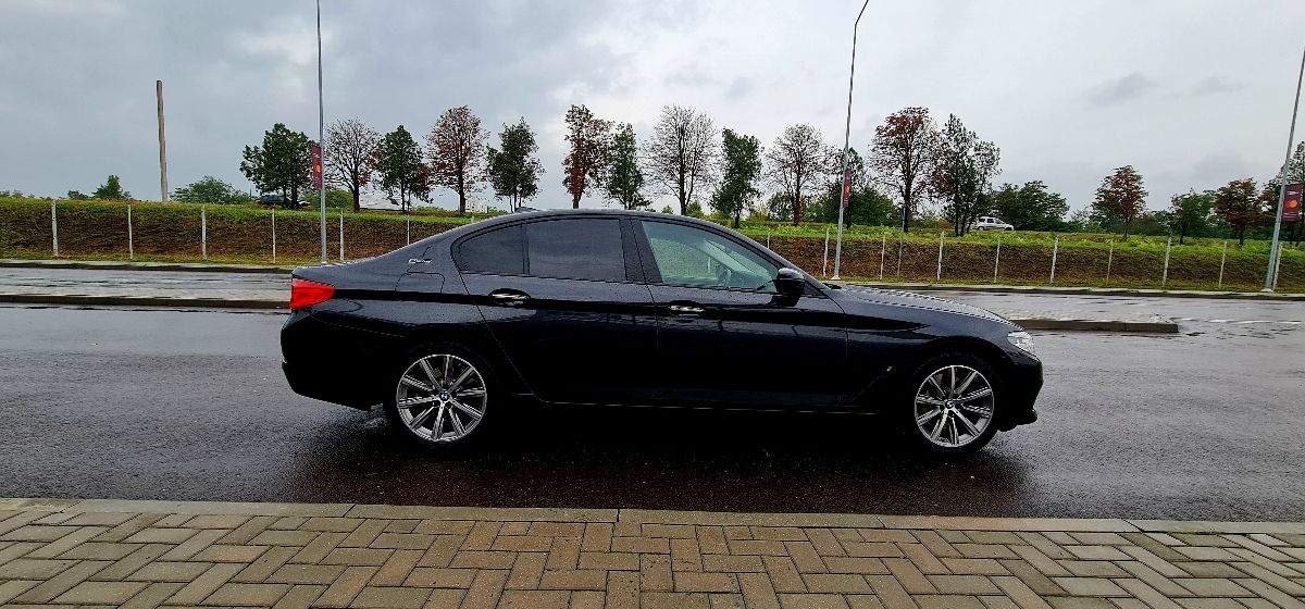 BMW 5 Series foto 3