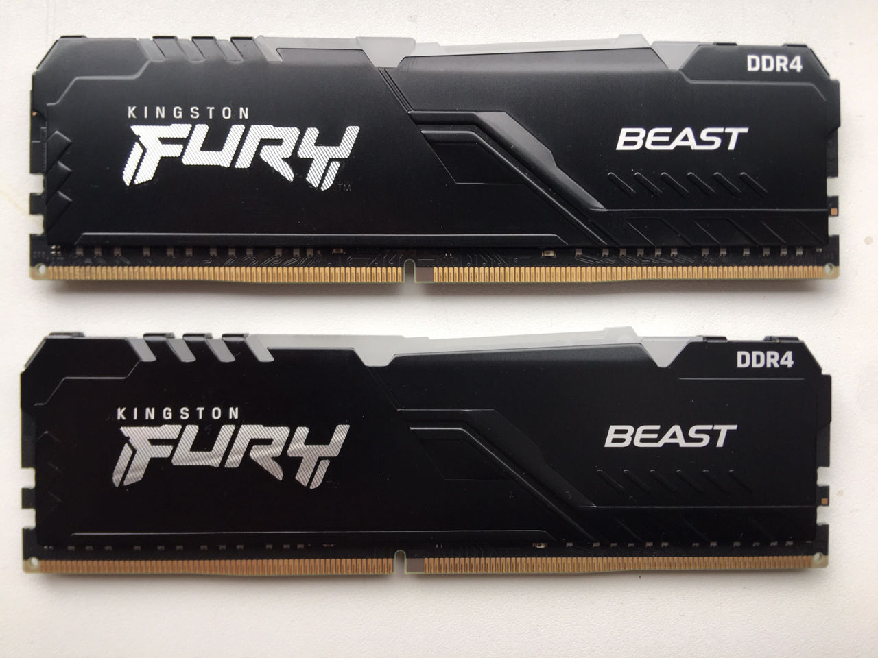 Ram 2x 32GB = 64Gb 4G x 64-Bit DDR4-3200